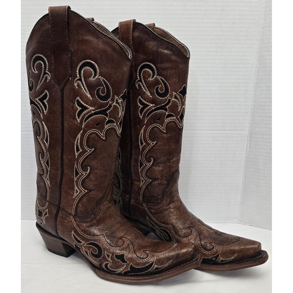 Circle G by Corral Womens Side Embroidery Snip Toe Leather Western Boots L5247